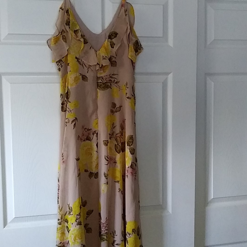 Yellow Flower Ruffle Dress - Picture 2 of 3